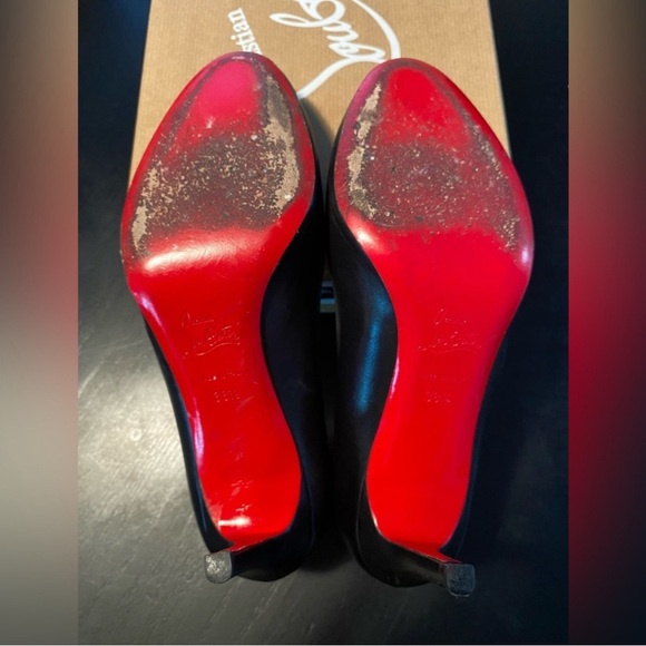 Christian Louboutin Pigalle Follies 85
Leather Pumps - Picture 6 of 12
